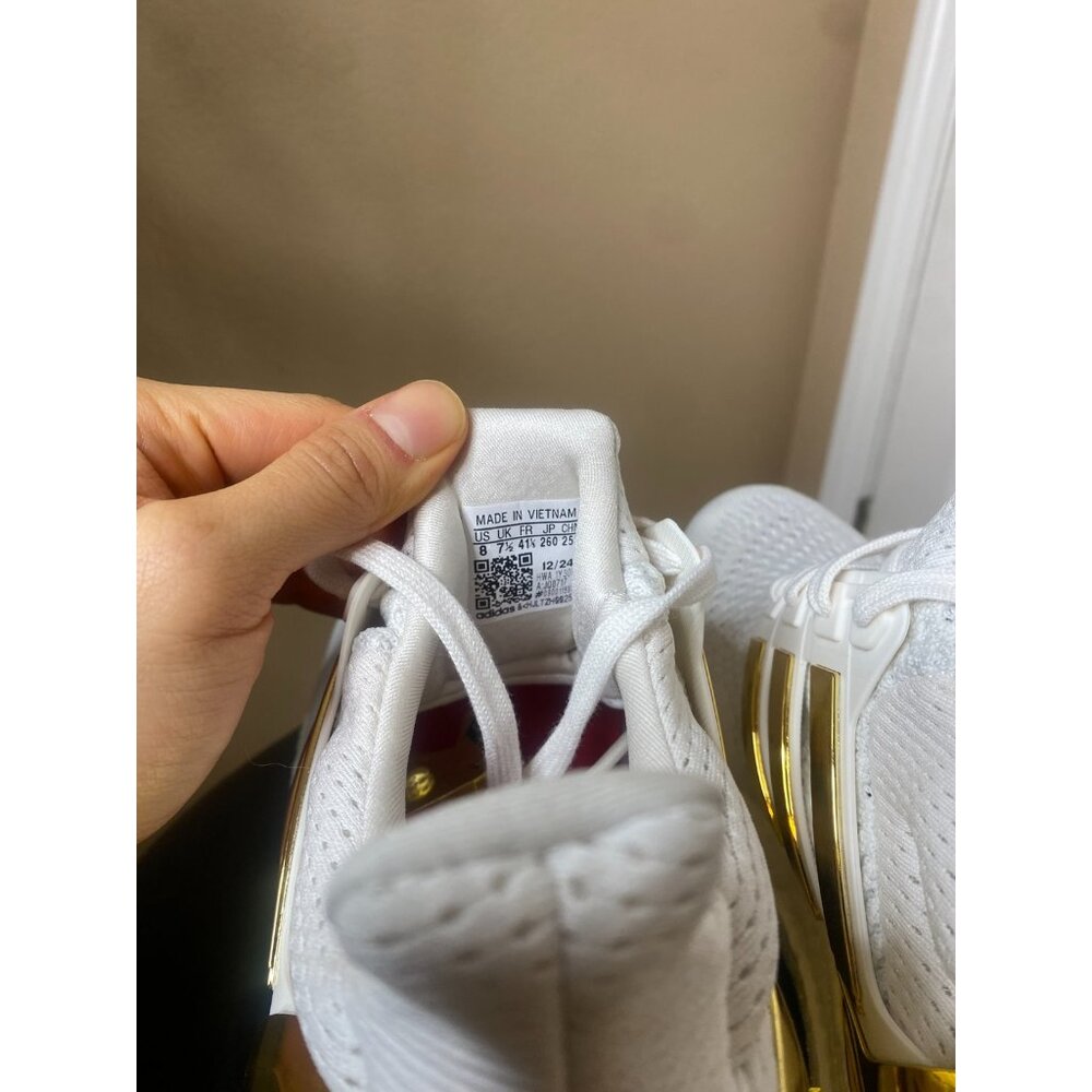Size 8 - Fortnite x adidas UltraBoost 1.0 Victory Crown White - Picture 3 of 7